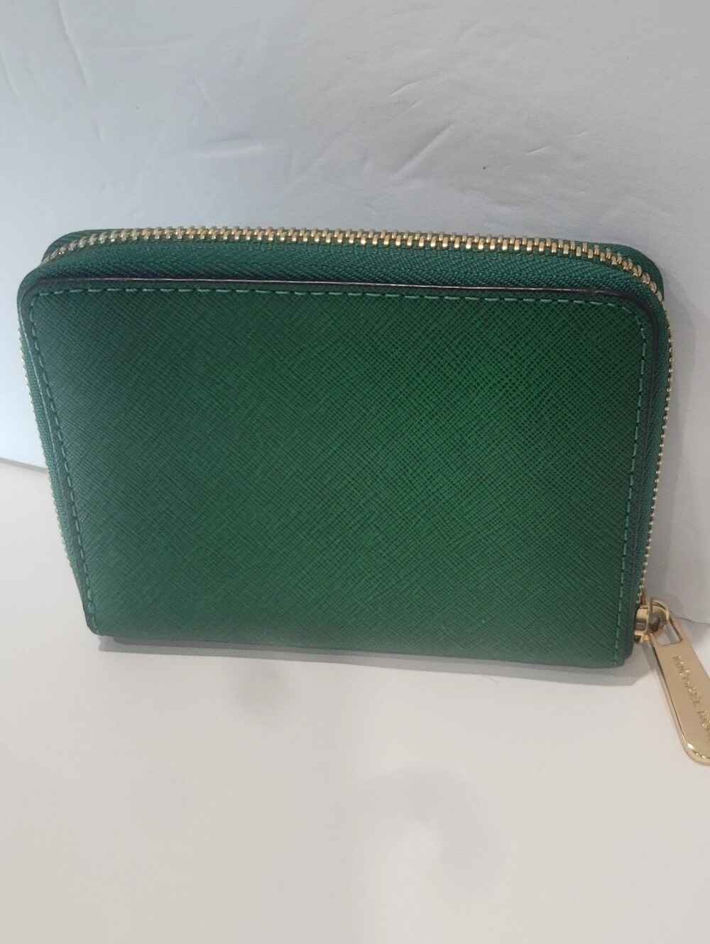 Michael Kors Green Zip-Around Leather Wallet Saffiano Leather Like New - Picture 6 of 12